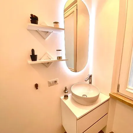Alice Gold Apartment